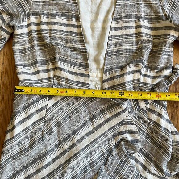 MAJORELLE Revolve Portia Cotton Gray White Striped Wrap Dress Women's Size Large - Picture 8 of 10